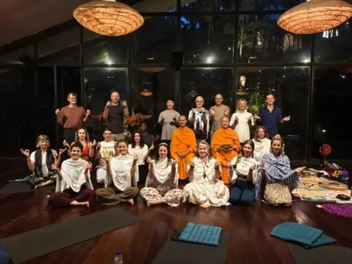 Yogic Mantra Meditation w/ Kerry