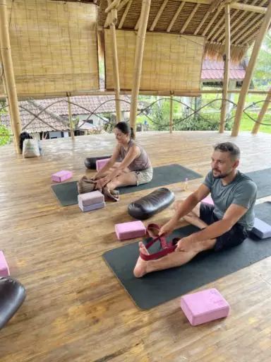 Hatha Yoga w/ Rodrigo