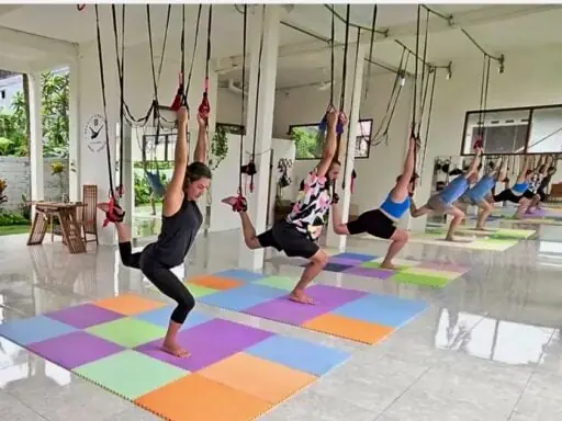 Gravity Stretching: Relaxing Weekend Stretch w/ Yacinta